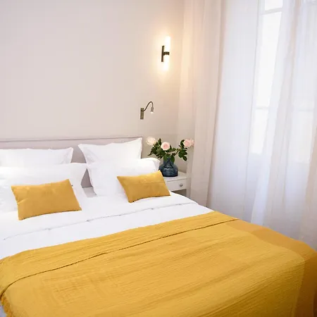 9 Alberti Centre Nice