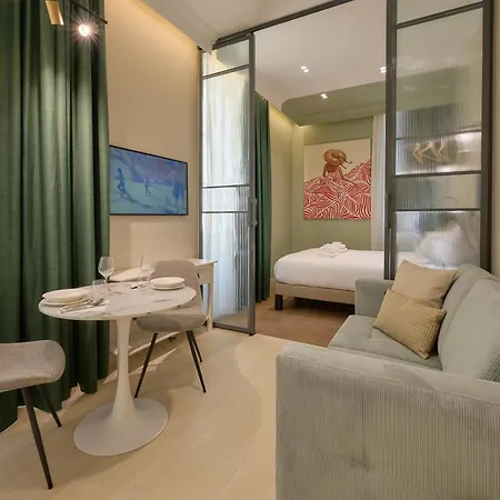9 Alberti Centre *