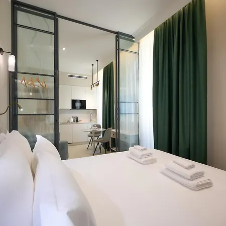 9 Alberti Centre Hotel apartamentowy Nicea