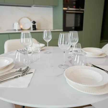 9 Alberti Centre Hotel apartamentowy Nicea